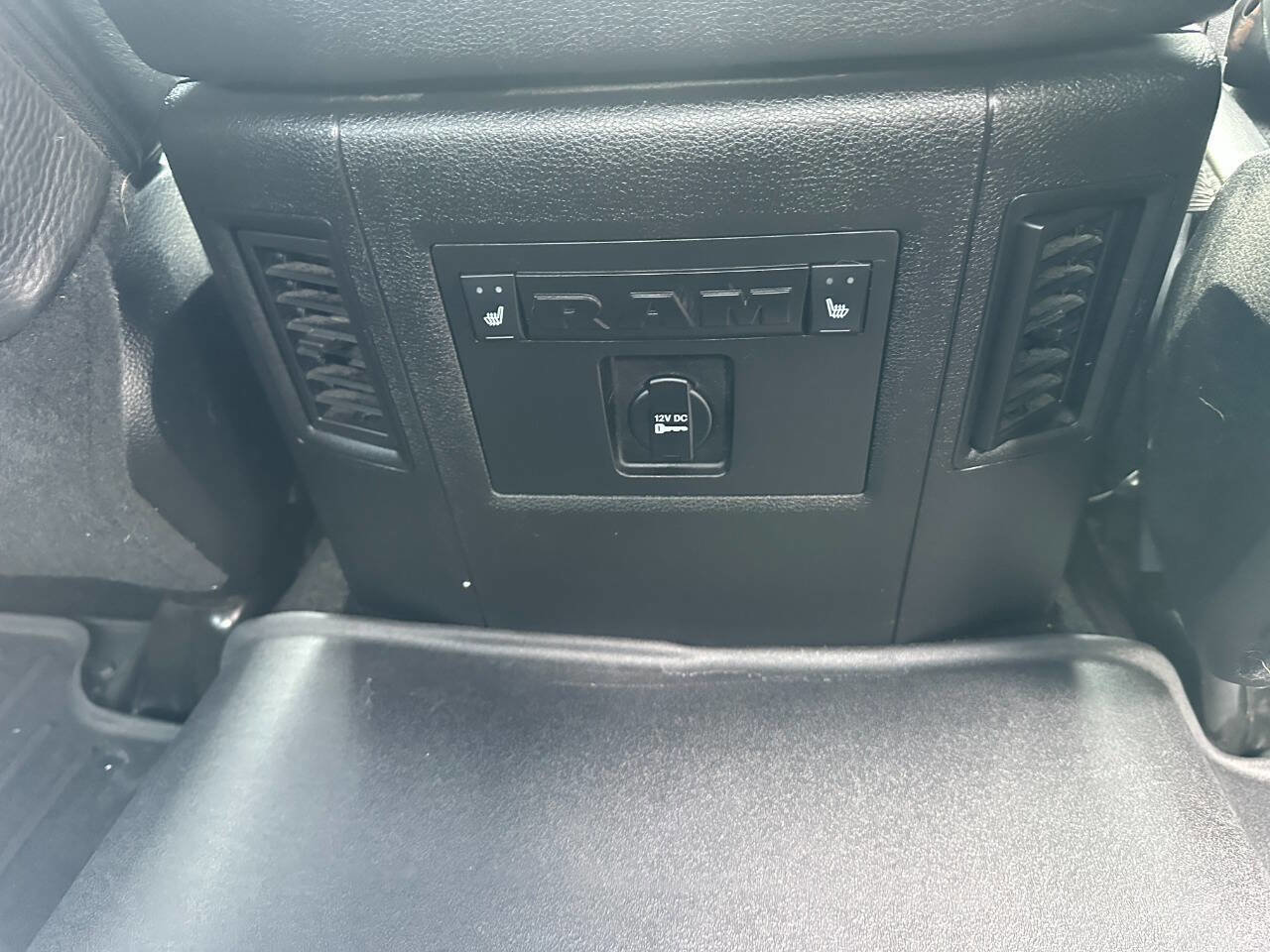 Used 2014 RAM 1500 Limited image 24