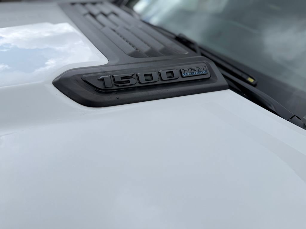 Used 2024 RAM 1500 Laramie AWD/4WD image 22