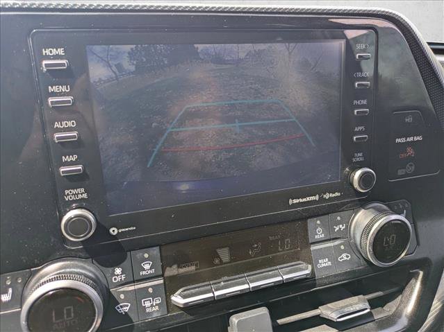 Used 2021 Toyota Highlander XSE AWD/4WD image 14