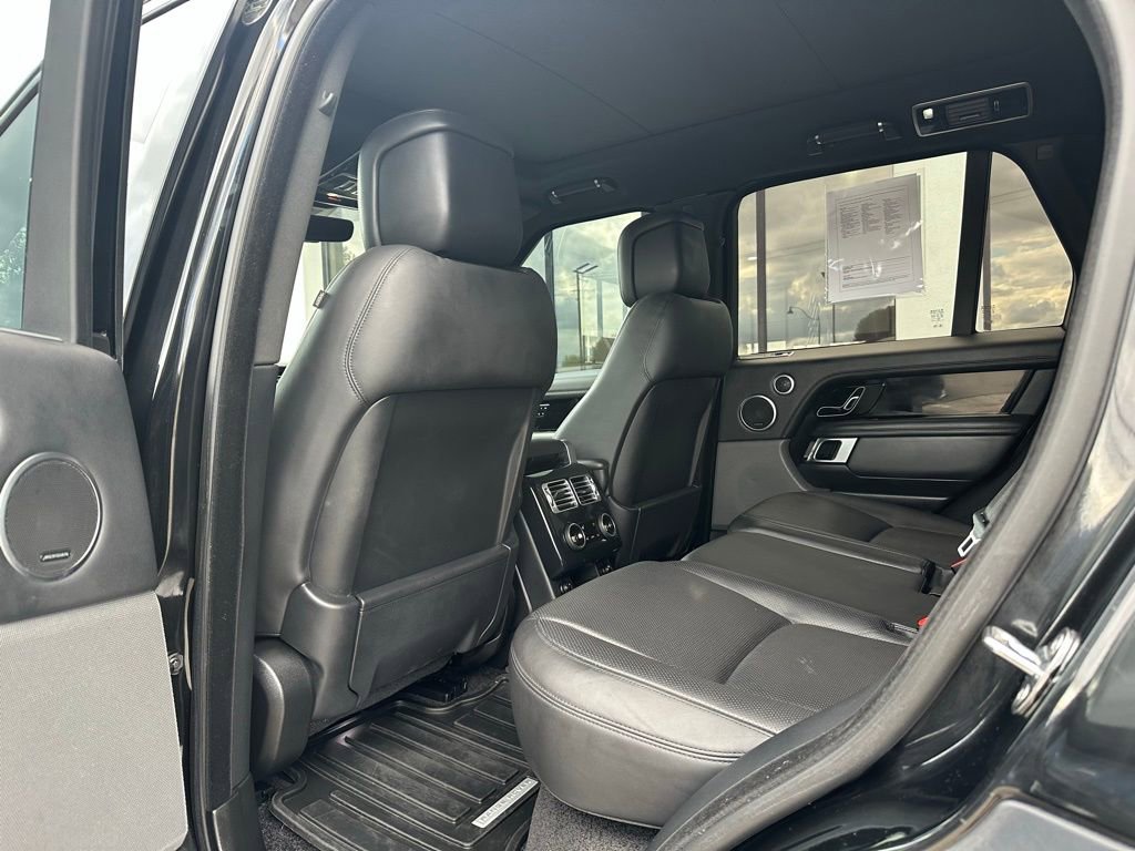 Used 2019 Land Rover Range Rover HSE image 19