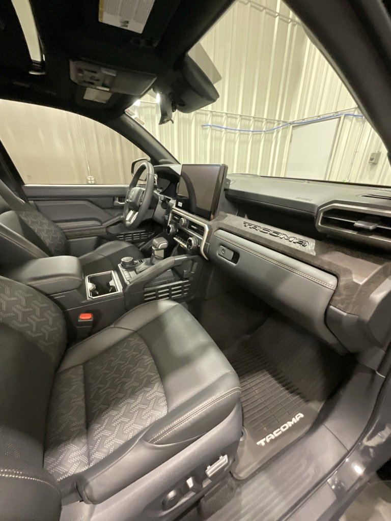 Used 2024 Toyota Tacoma Limited image 14