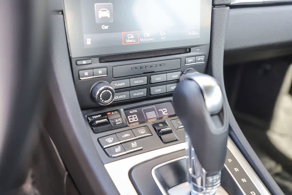 Used 2021 Porsche 718 Cayman RWD image 15