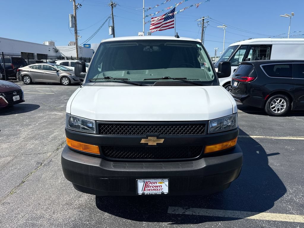 Used 2025 Chevrolet Express 2500 Extended w/ Driver Convenience Package RWD image 29
