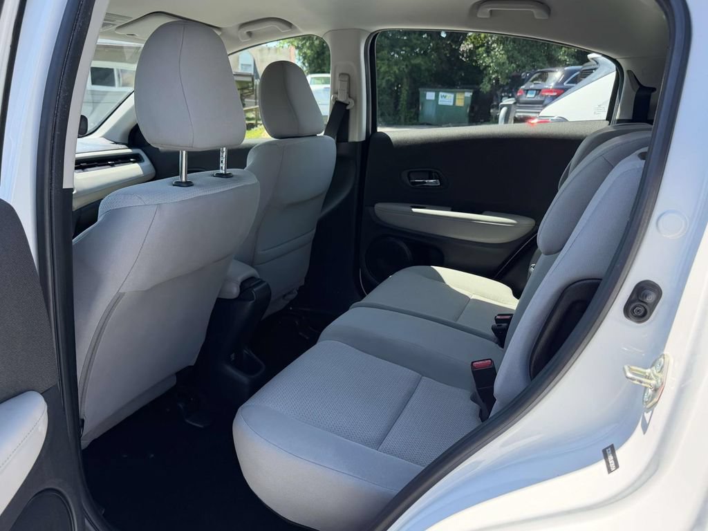 Used 2020 Honda HR-V LX image 14