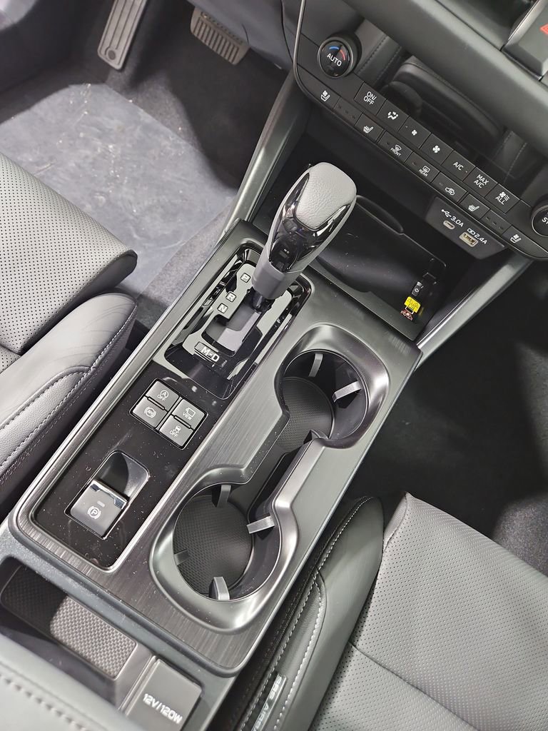 New 2026 Subaru Outback Touring AWD/4WD image 24
