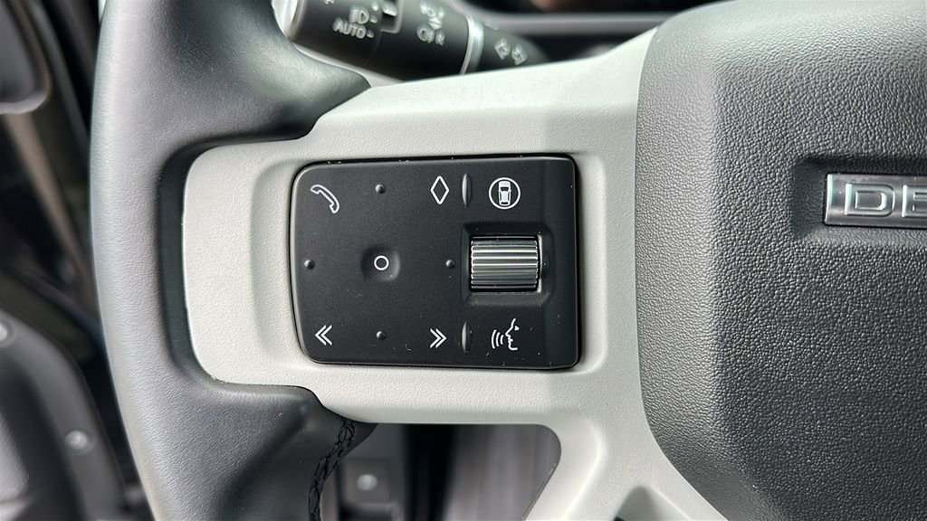 Certified 2024 Land Rover Defender 110 S AWD/4WD image 12