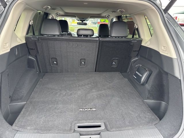Certified 2024 Nissan Rogue SV w/ SV Premium Package image 20