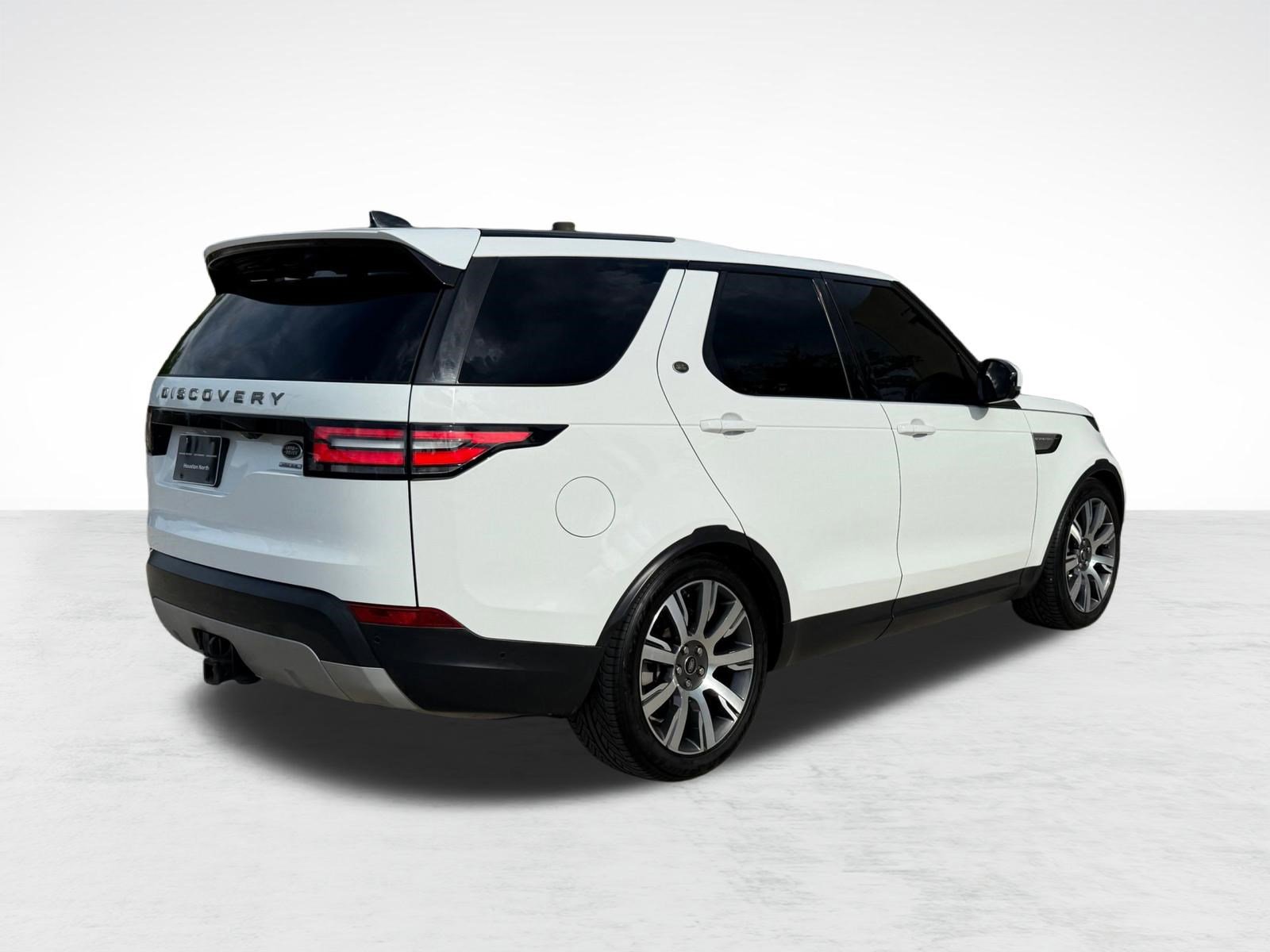 Used 2018 Land Rover Discovery HSE AWD/4WD image 9