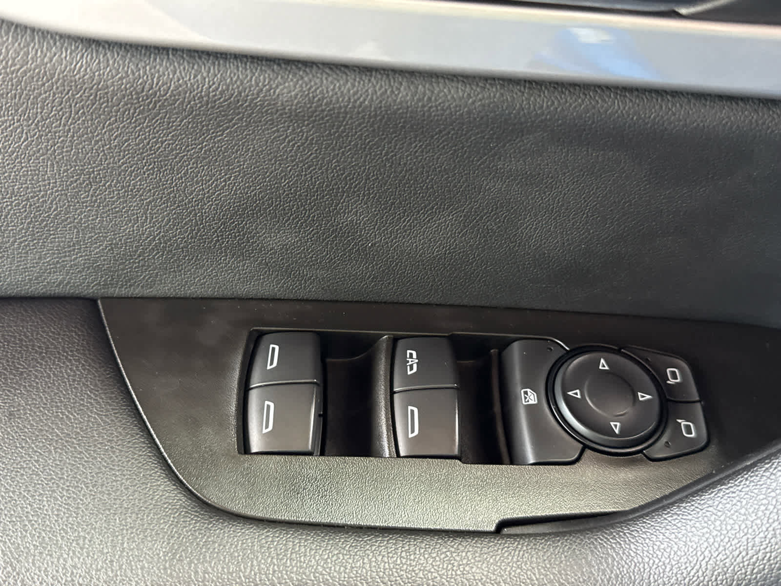 Certified 2025 Chevrolet Blazer LT image 10