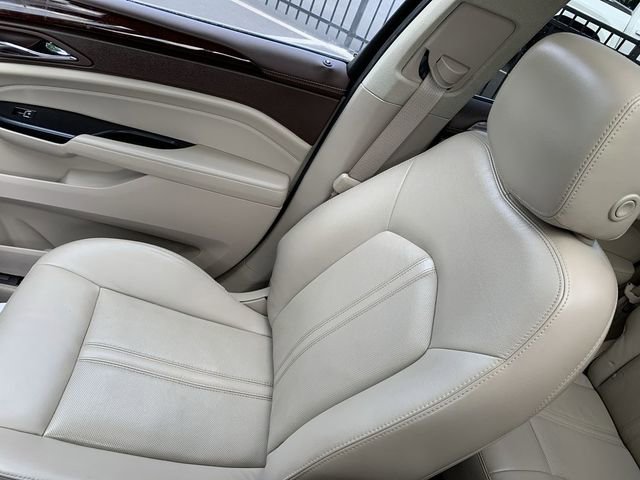 Used 2015 Cadillac SRX Luxury w/ Driver Awareness Package AWD/4WD image 29