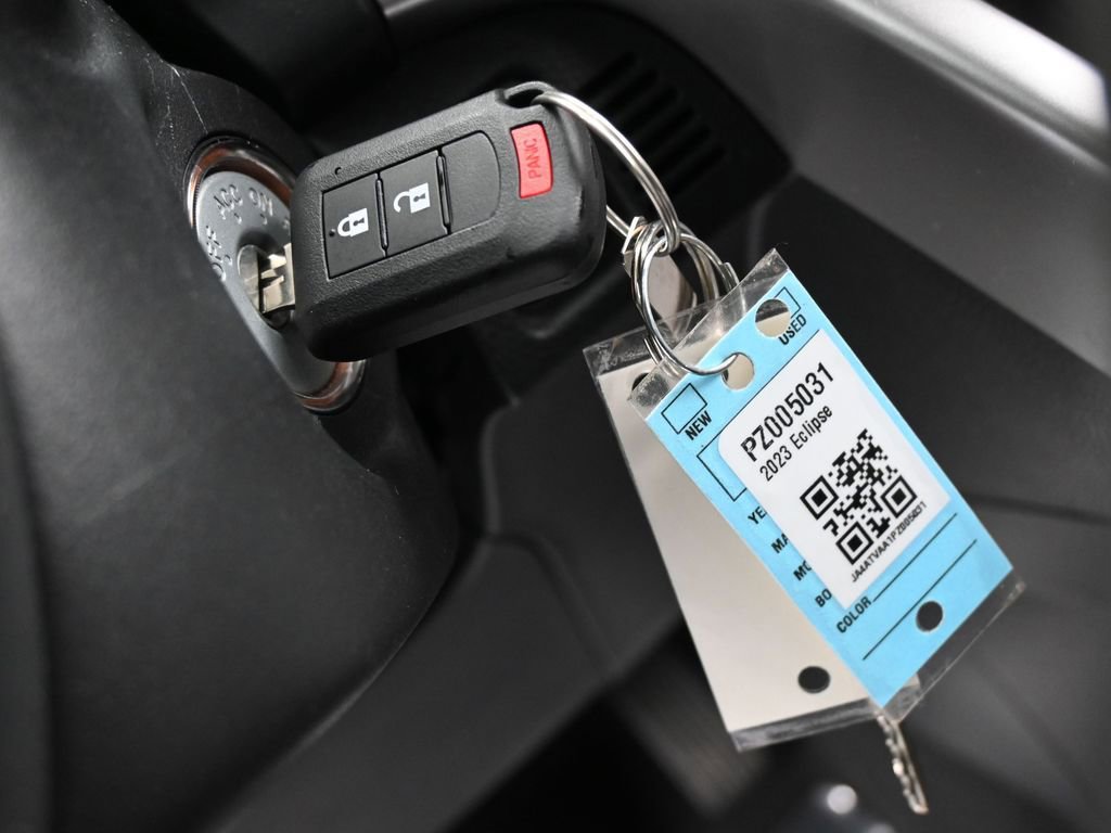 Used 2023 Mitsubishi Eclipse Cross LE image 39