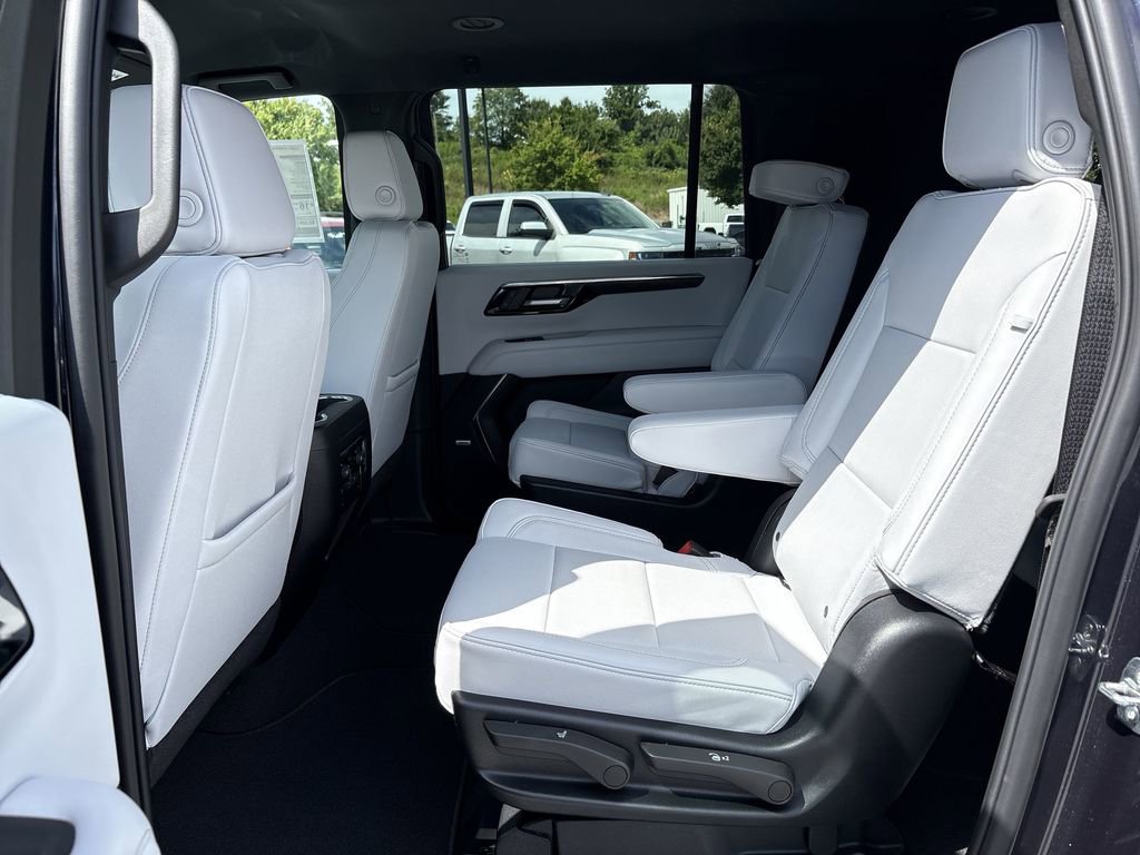 New 2025 Chevrolet Suburban Premier image 26