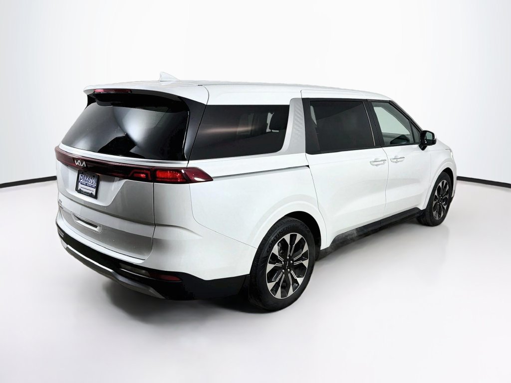 Certified 2024 Kia Carnival EX FWD image 5