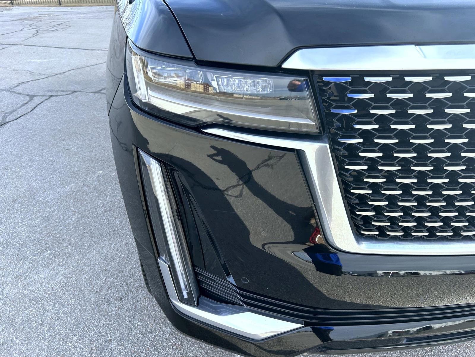 Certified 2023 Cadillac Escalade ESV Premium Luxury image 10