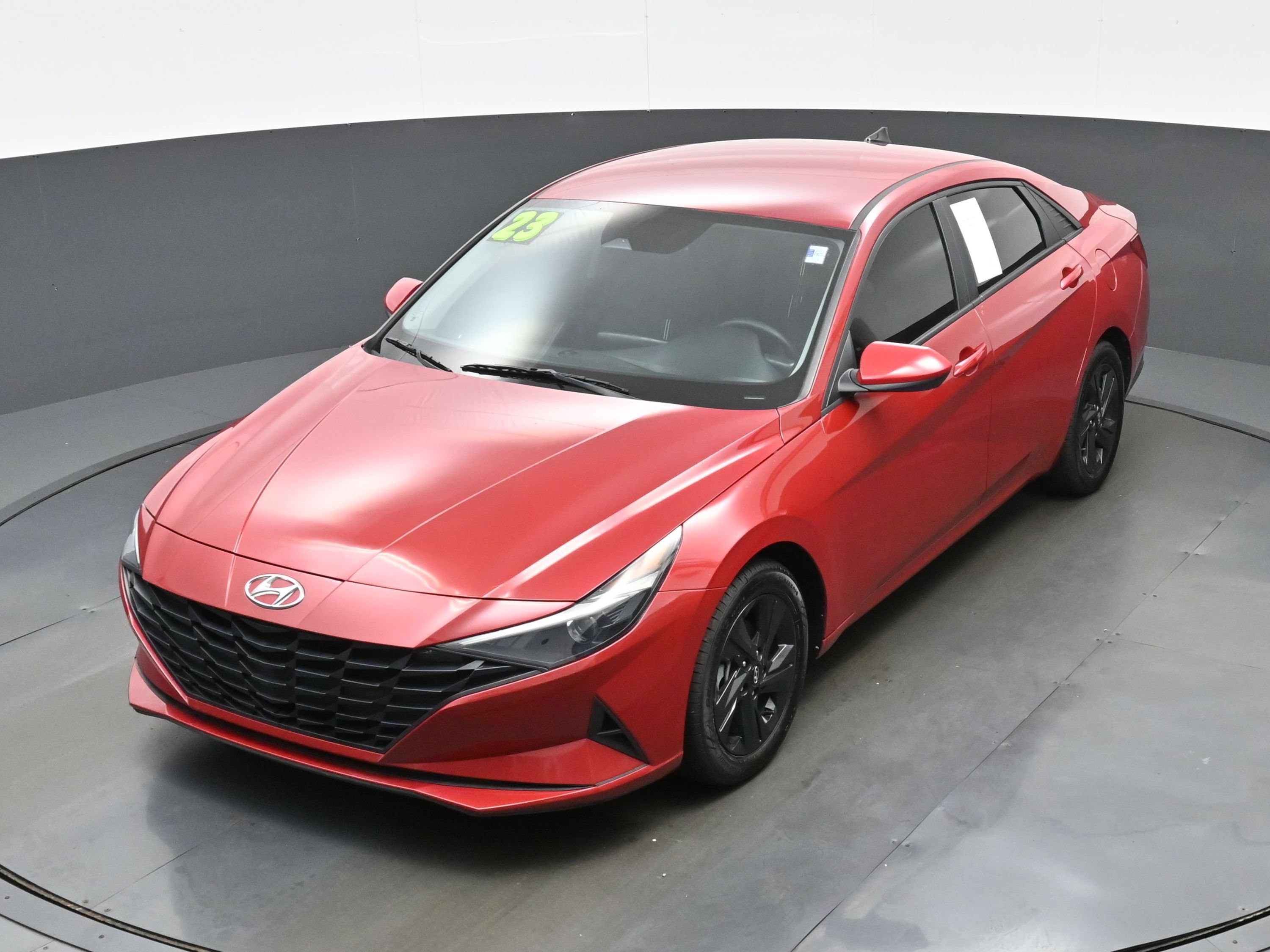 Used 2023 Hyundai Elantra SEL FWD image 30