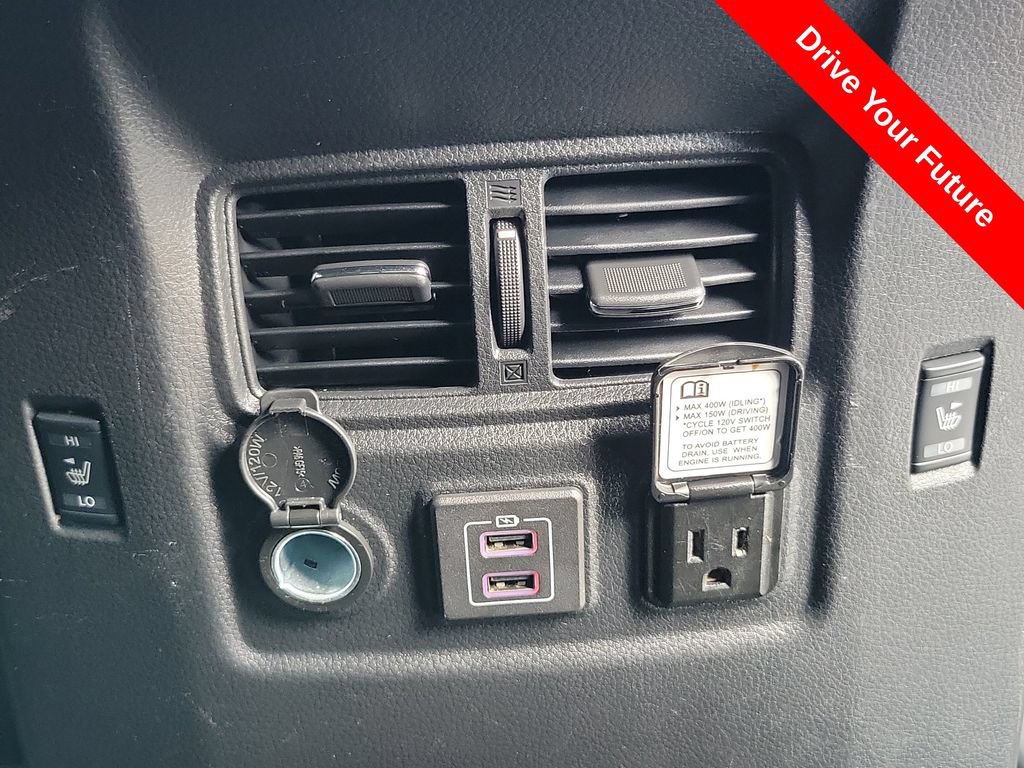 Used 2021 Nissan Titan PRO-4X w/ Pro-4x Convenience Package AWD/4WD image 25