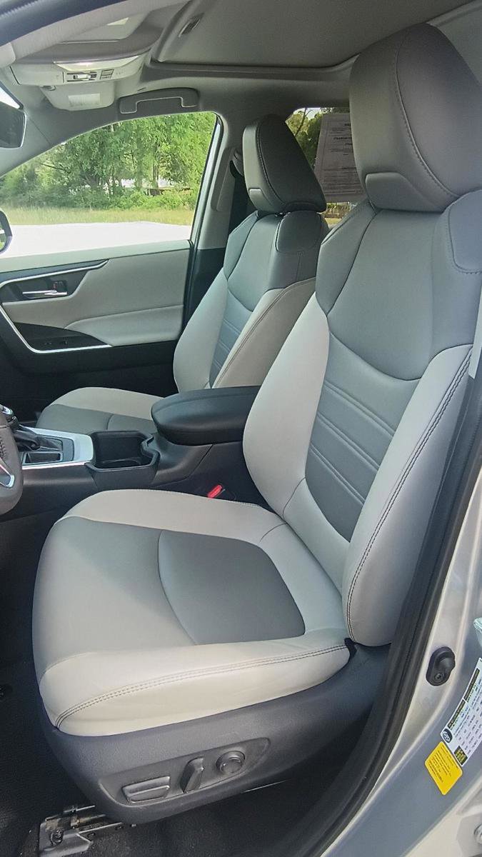 Used 2024 Toyota RAV4 XLE Premium FWD image 10