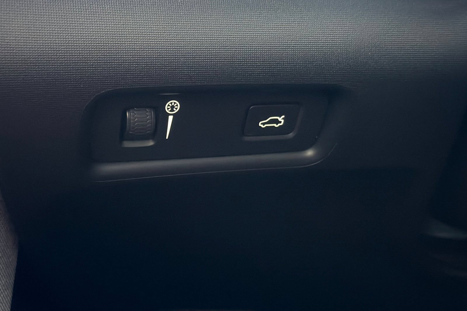 Used 2021 Polestar Polestar 2 AWD/4WD image 30