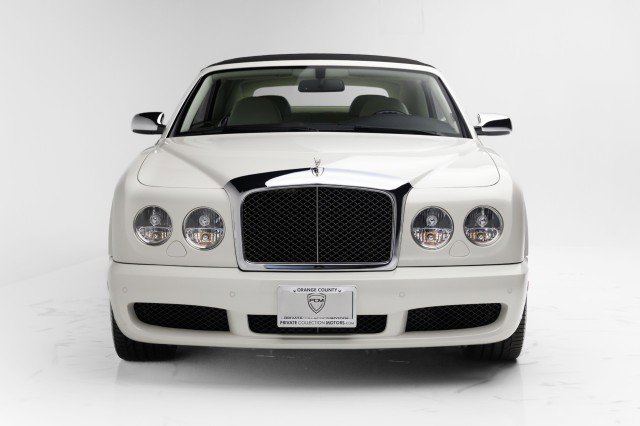 Used 2010 Bentley Azure T image 21