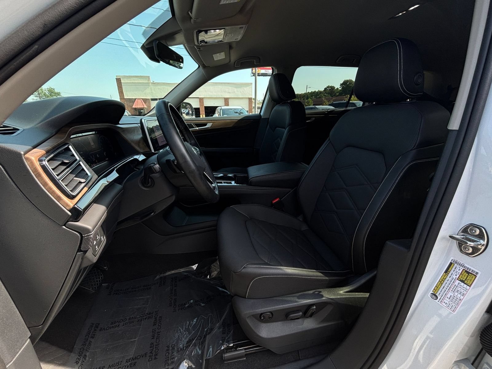 Used 2026 Volkswagen Atlas SE FWD image 24