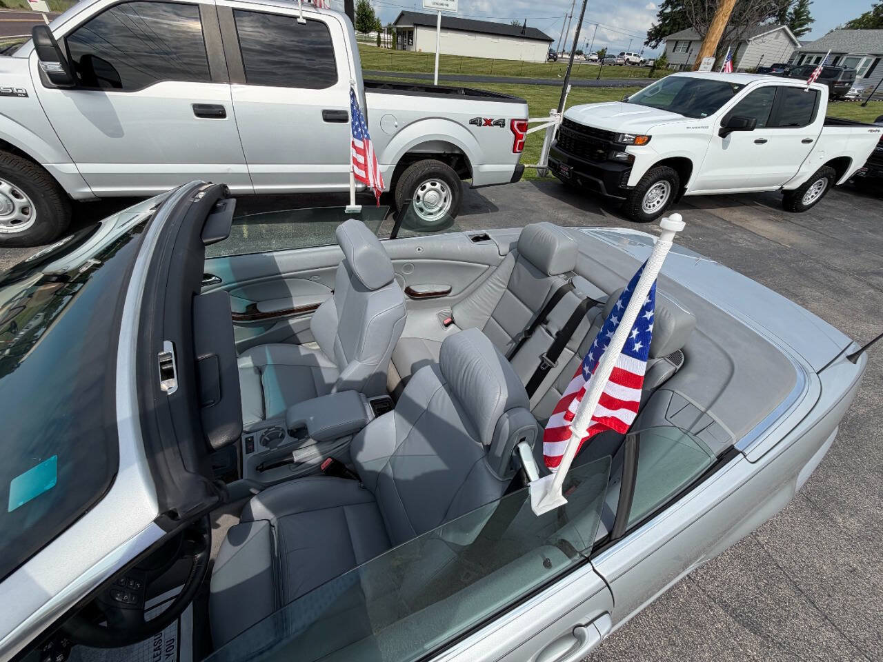 Used 2004 BMW 330Ci Convertible RWD image 22