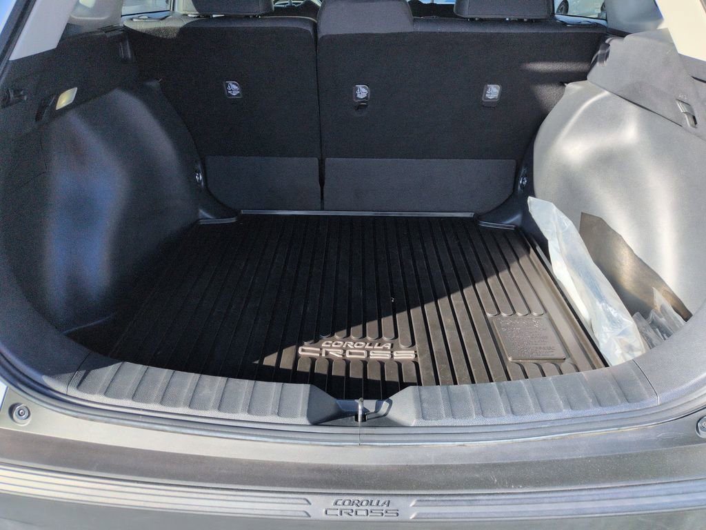 Certified 2023 Toyota Corolla Cross LE FWD image 23