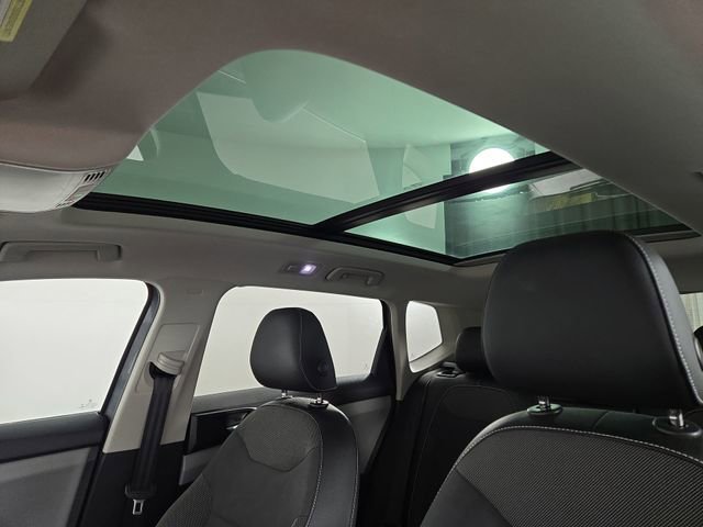 Used 2022 Volkswagen Taos SE image 30