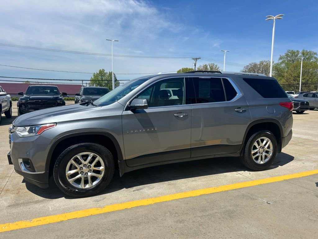 Used 2018 Chevrolet Traverse LT FWD image 4