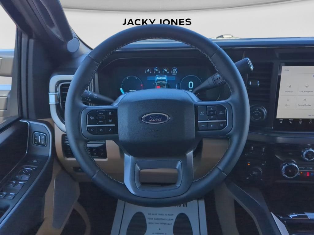 Used 2025 Ford F250 Lariat w/ Lariat Ultimate Package image 11