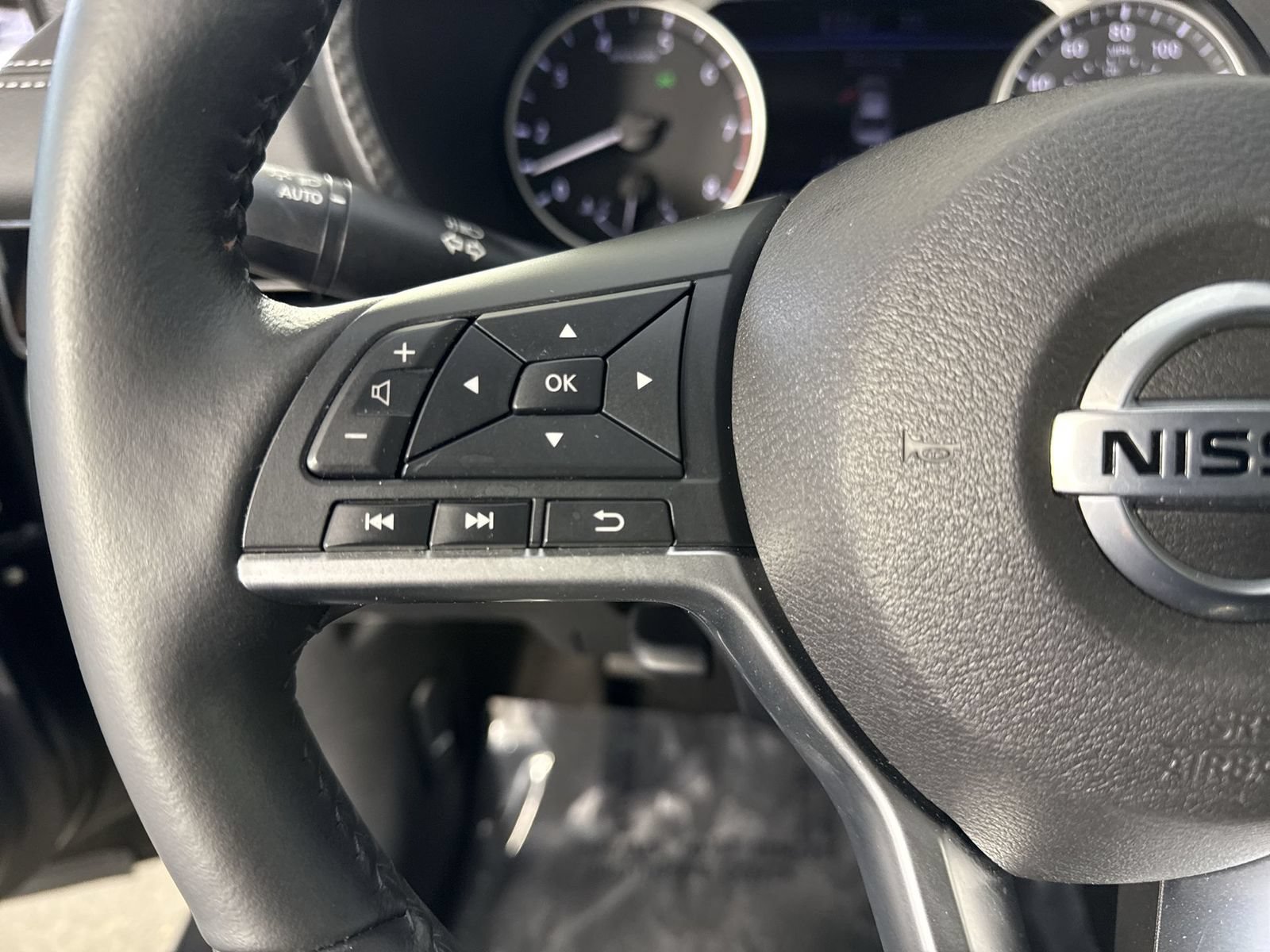 Used 2023 Nissan Sentra SV w/ All-Weather Package FWD image 13