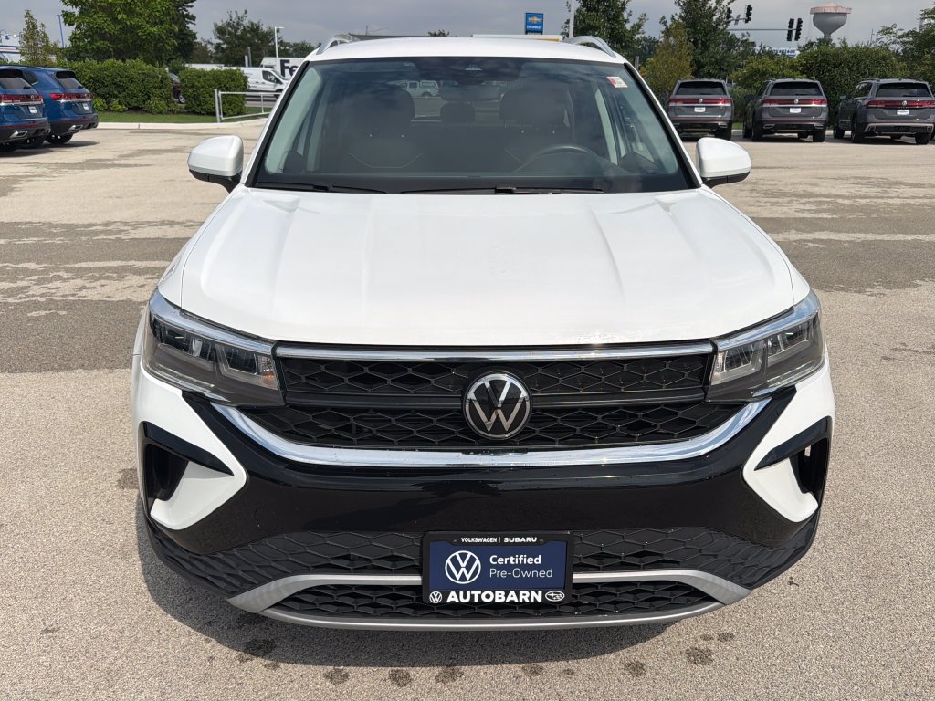 Certified 2023 Volkswagen Taos SE w/ Black Wheel Package AWD/4WD image 2