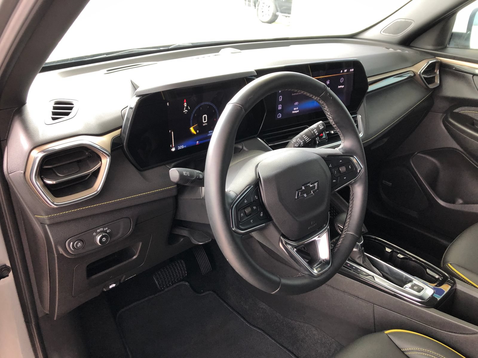 Used 2025 Chevrolet TrailBlazer ACTIV w/ Convenience Package FWD image 19