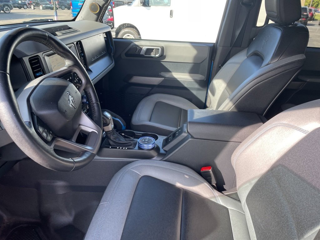 Used 2023 Ford Bronco Black Diamond image 5
