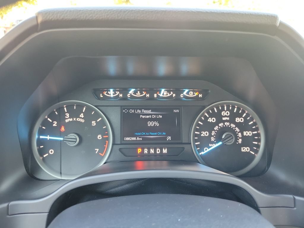 Used 2018 Ford F150 XLT w/ Equipment Group 302A Luxury RWD image 33