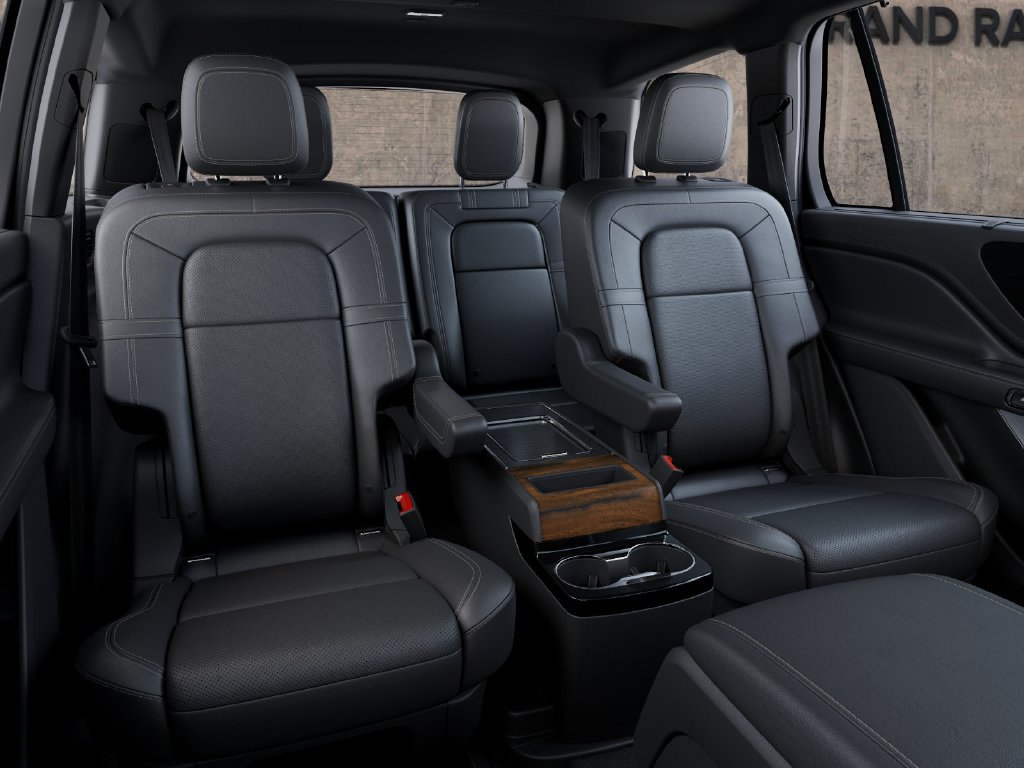 New 2027 Lincoln Aviator Reserve w/ Luxury Package AWD/4WD image 11