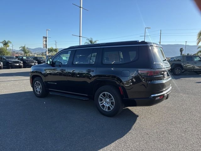Used 2023 Jeep Wagoneer 2WD image 5