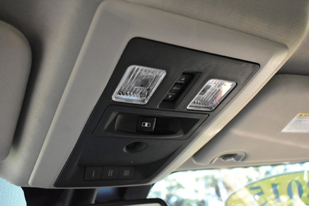 Used 2015 RAM 1500 Laramie w/ Convenience Group AWD/4WD image 27