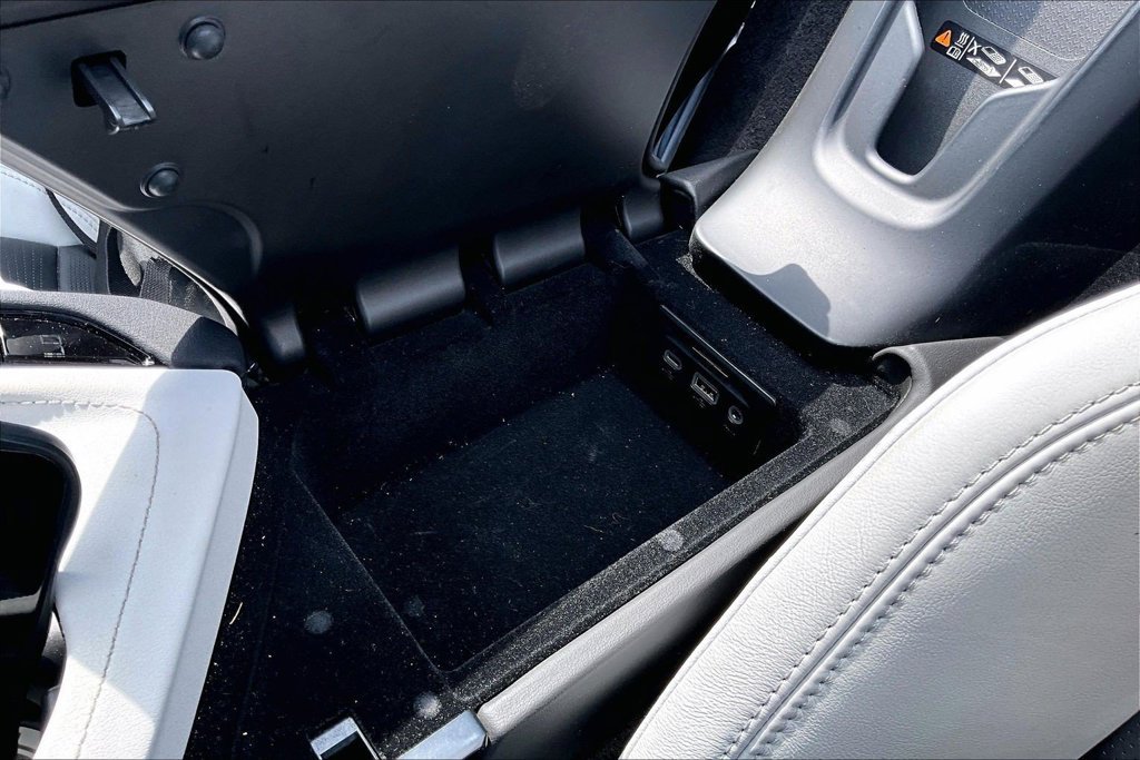 Used 2023 Chevrolet Corvette Stingray Preferred Conv w/ Stealth Interior Trim Package RWD image 15