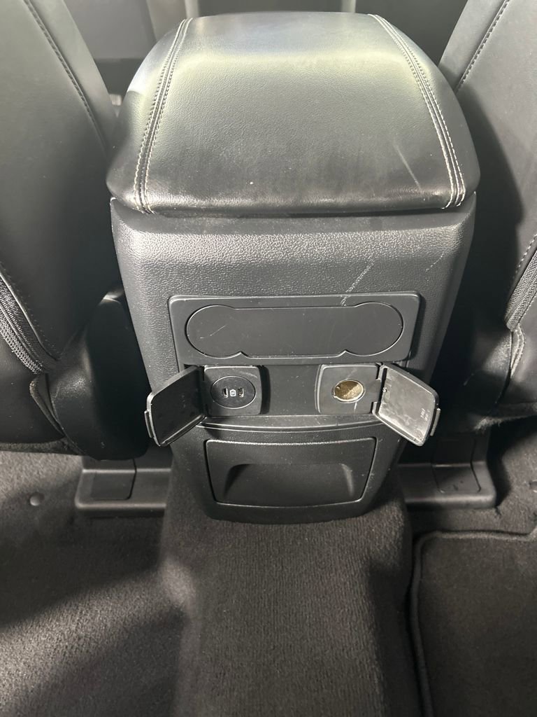 Used 2023 Ford Explorer XLT w/ Equipment Group 202A image 18