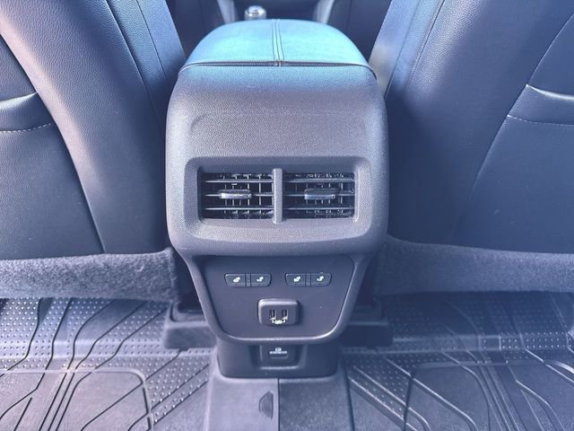 Used 2021 Chevrolet Equinox Premier image 21