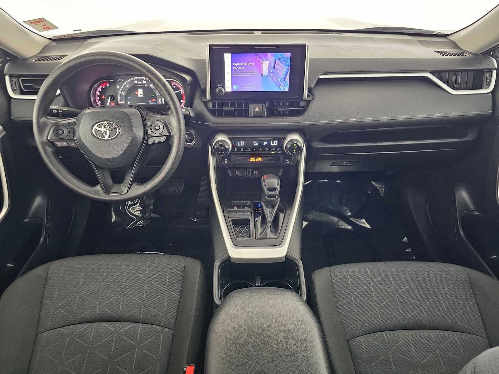 Used 2024 Toyota RAV4 XLE FWD image 18