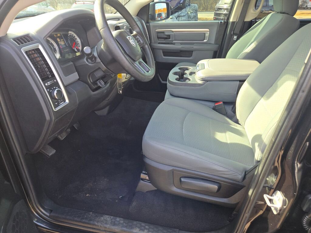 Used 2017 RAM 1500 Classic SLT image 21