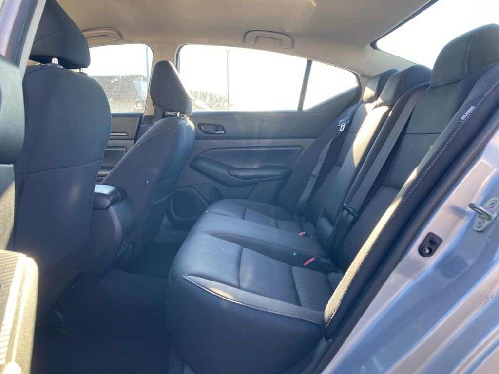 Used 2024 Nissan Altima 2.5 SV image 17