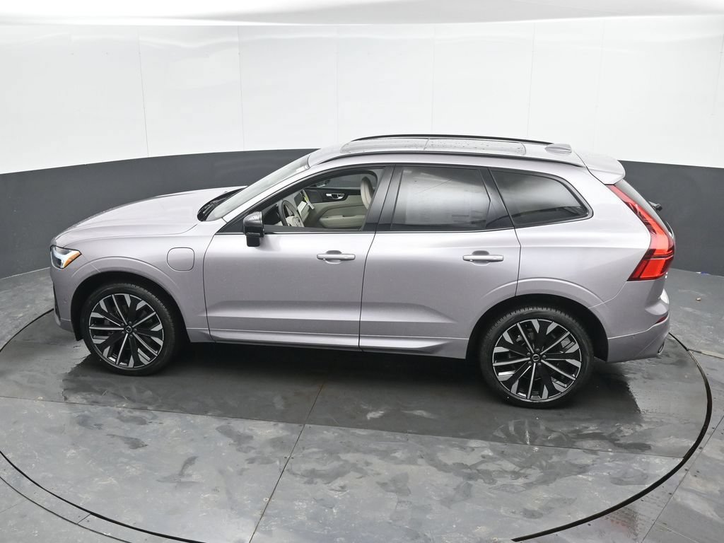 New 2026 Volvo XC60 T8 Ultra w/ Protection Package Premier AWD/4WD image 35