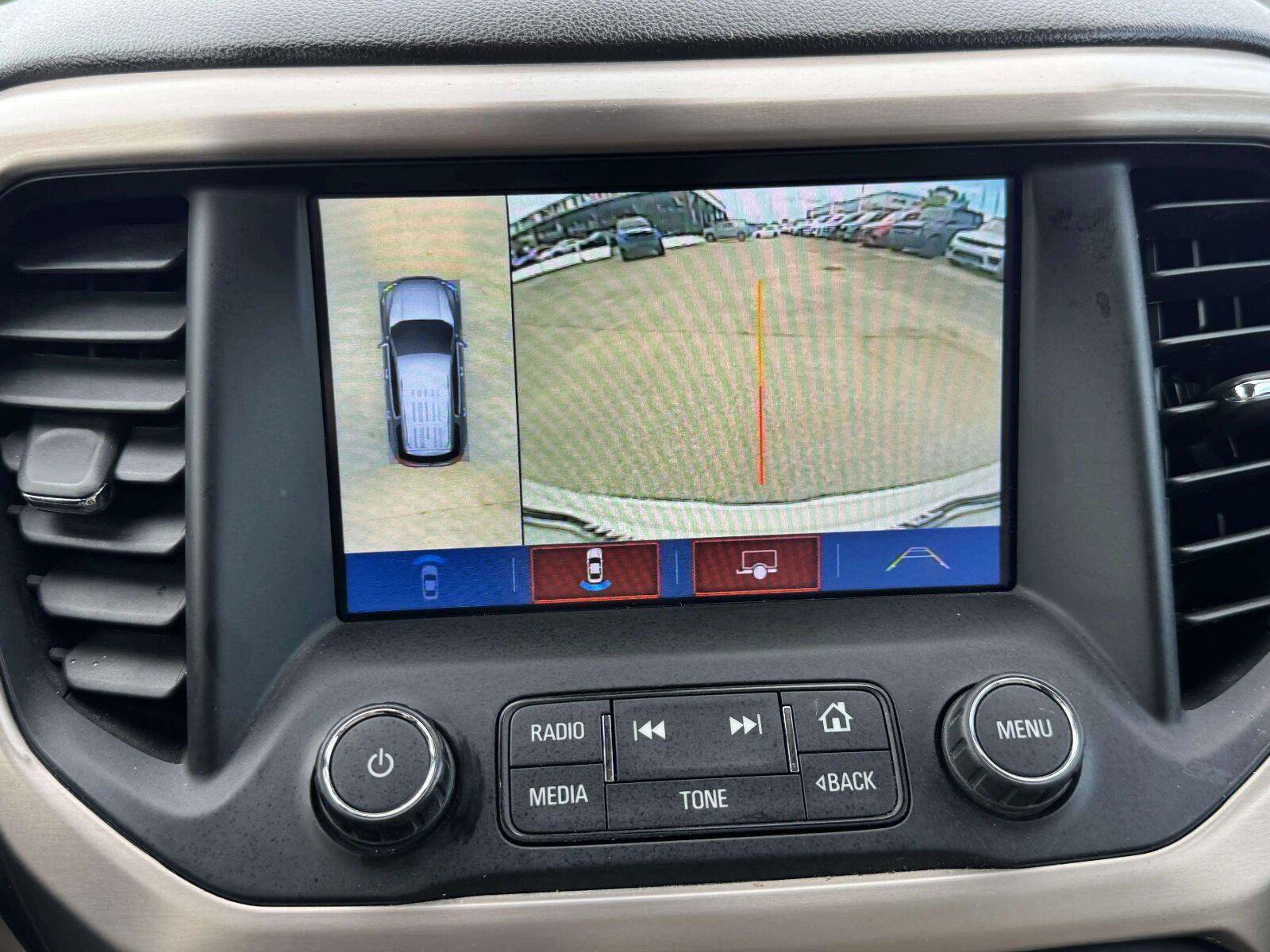Used 2019 GMC Acadia Denali w/ Technology Package AWD/4WD image 28