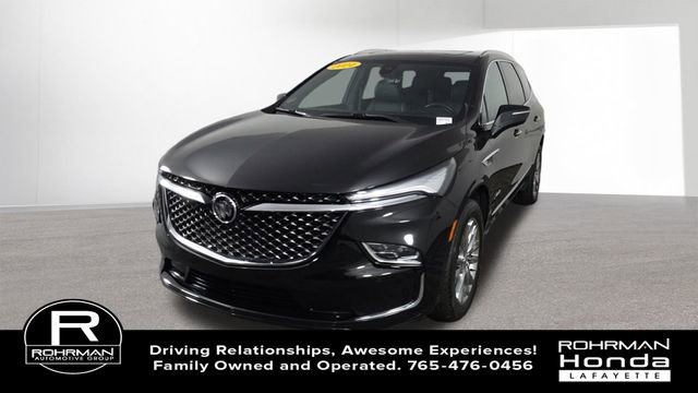 Used 2024 Buick Enclave Avenir w/ Avenir Technology Package image 4