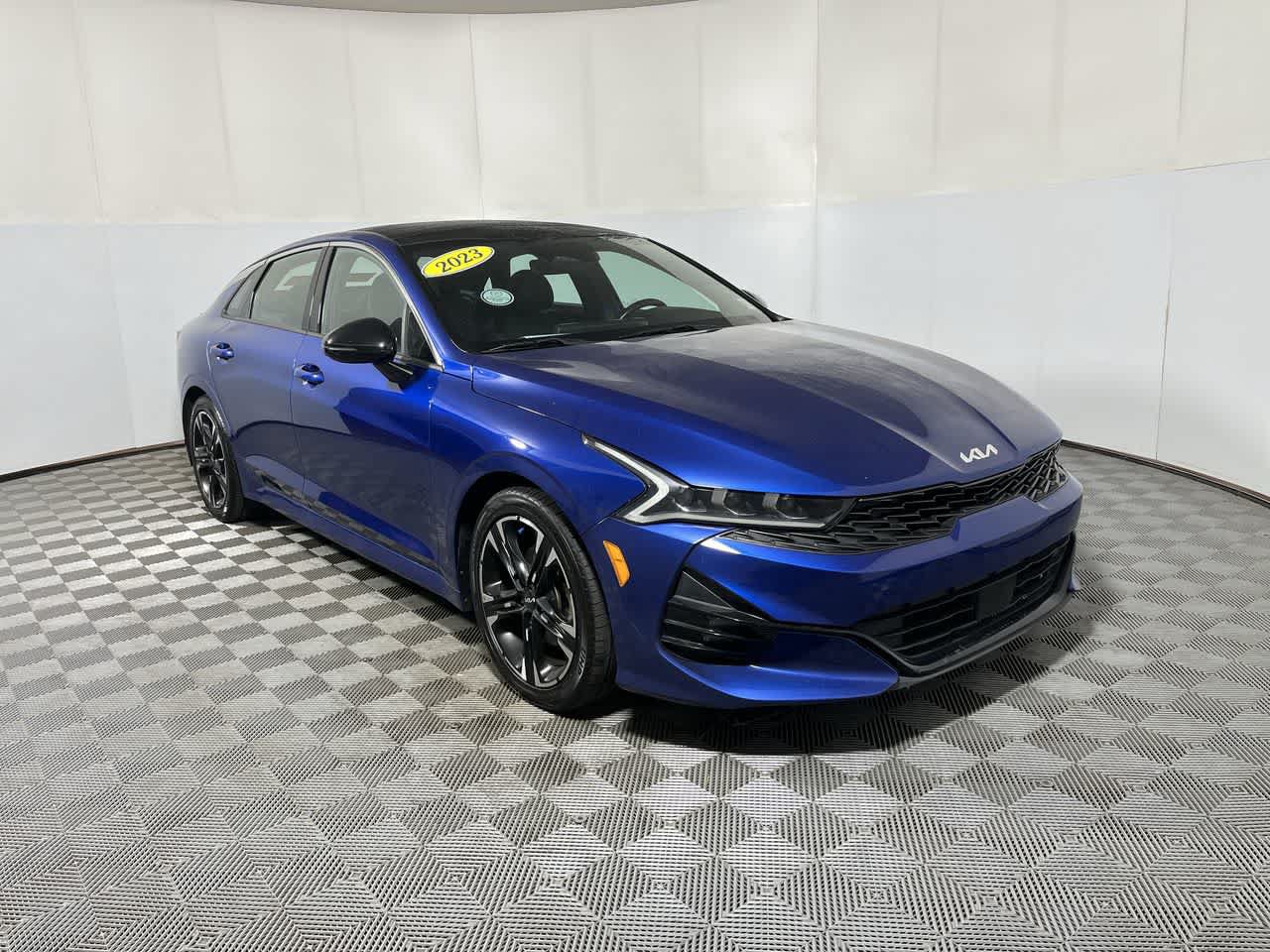 Used 2023 Kia K5 GT-Line AWD/4WD image 2