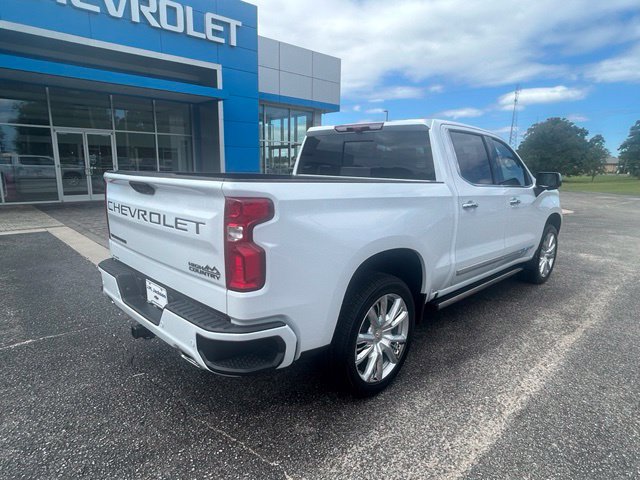 New 2026 Chevrolet Silverado 1500 High Country w/ High Country Premium Package AWD/4WD image 4
