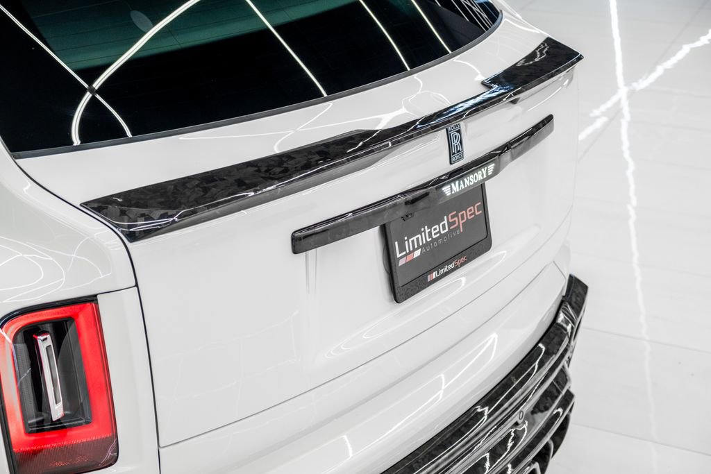 Used 2025 Rolls-Royce Cullinan AWD/4WD image 16