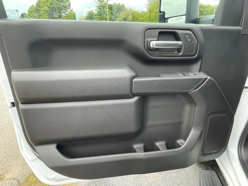 New 2025 GMC Sierra 2500 Pro w/ Convenience Package image 18